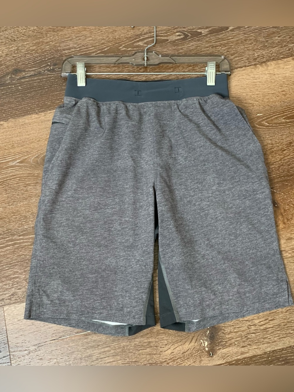 Lululemon Mens gray T.h.e linerless shorts XS